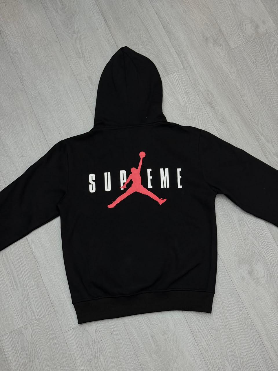 Supreme Jordan Jersey con capucha negro